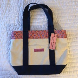 NWT Vineyard Vines Small Tote